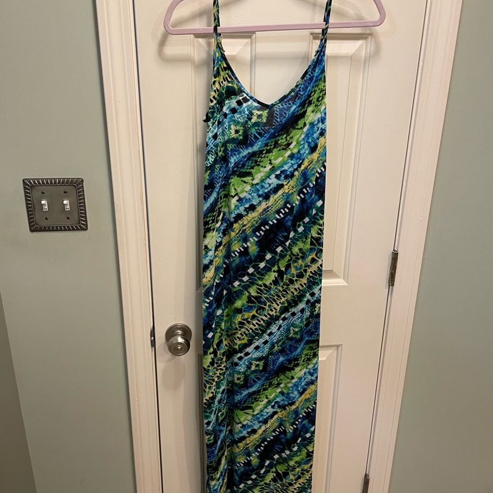 NEW light summer maxi dress cover up size medium blue green sleeveless